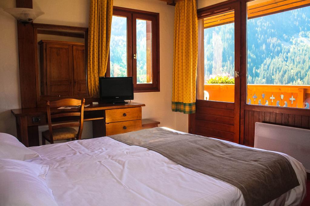 Hotel Ancolie - Champagny En Vanoise La Plagne Exterior foto