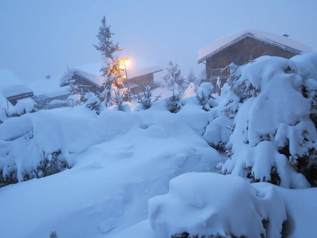 Hotel Ancolie - Champagny En Vanoise La Plagne Exterior foto
